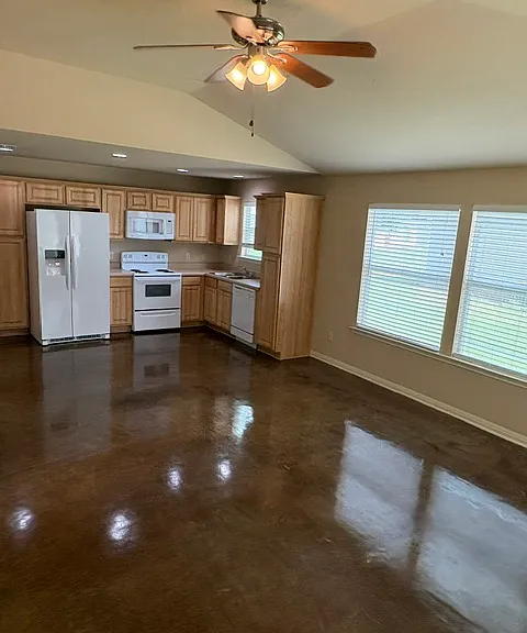 281 Springs Hill Cir — Photo 3