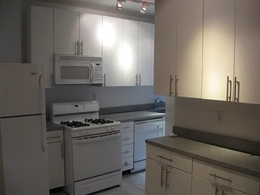 Sold by Shares of New York Marketing LLC | media 22