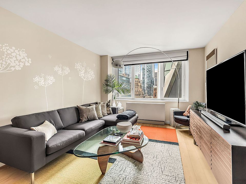 1st image of 322 W 57th St APT 31K