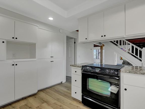 4th image of 10417 Tasha Rd