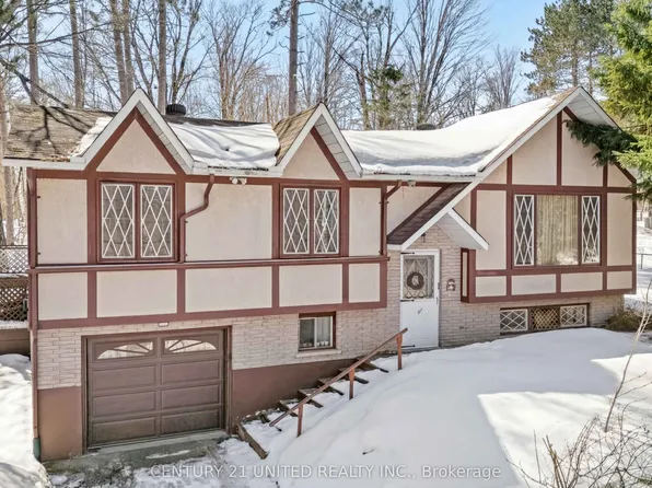 70 McFadden Rd, North Kawartha, ON K0L 1A0