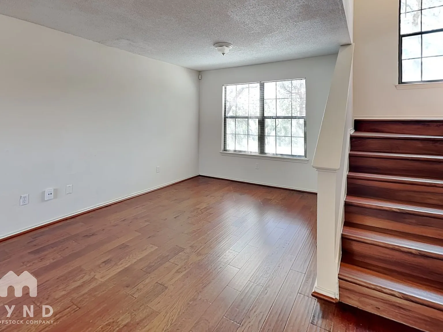 3 bed, 2.5 bath, 1823 sqft, $2,000 — Photo 4