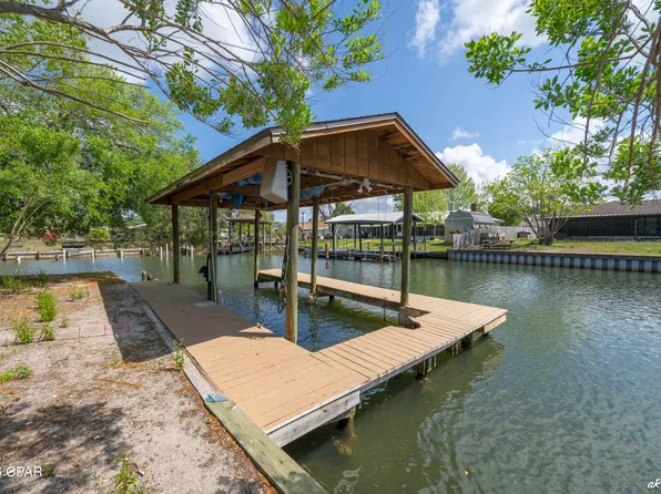 1311 Capri Dr, Panama City, FL 32405