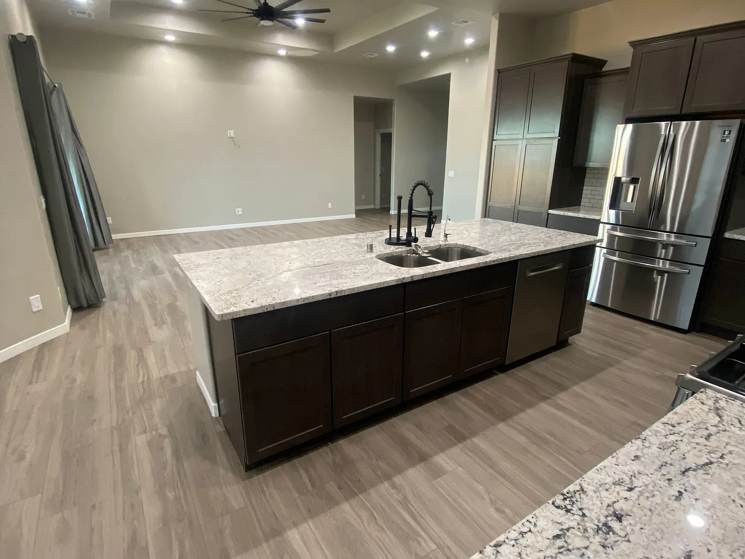 4 bed, 2.0 bath, 2254 sqft, $2,250 — Photo 4