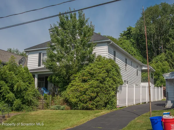 855 Throop St, Dickson City, PA 18519