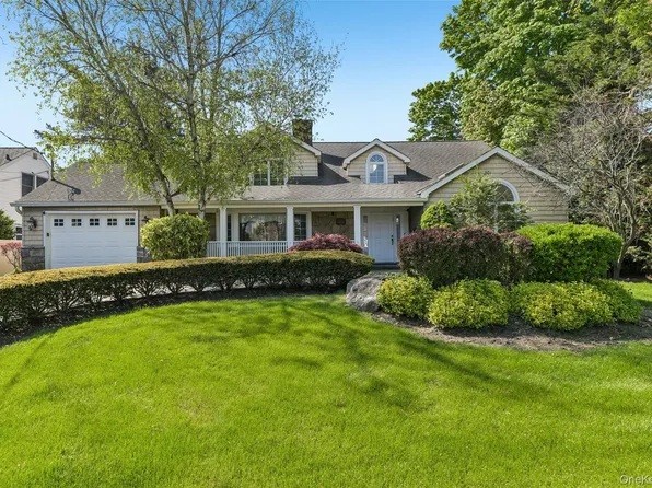 111 Palmyra Avenue, Woodmere, NY 11598