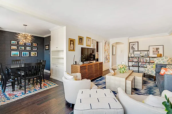 Sold by Compass | media 3