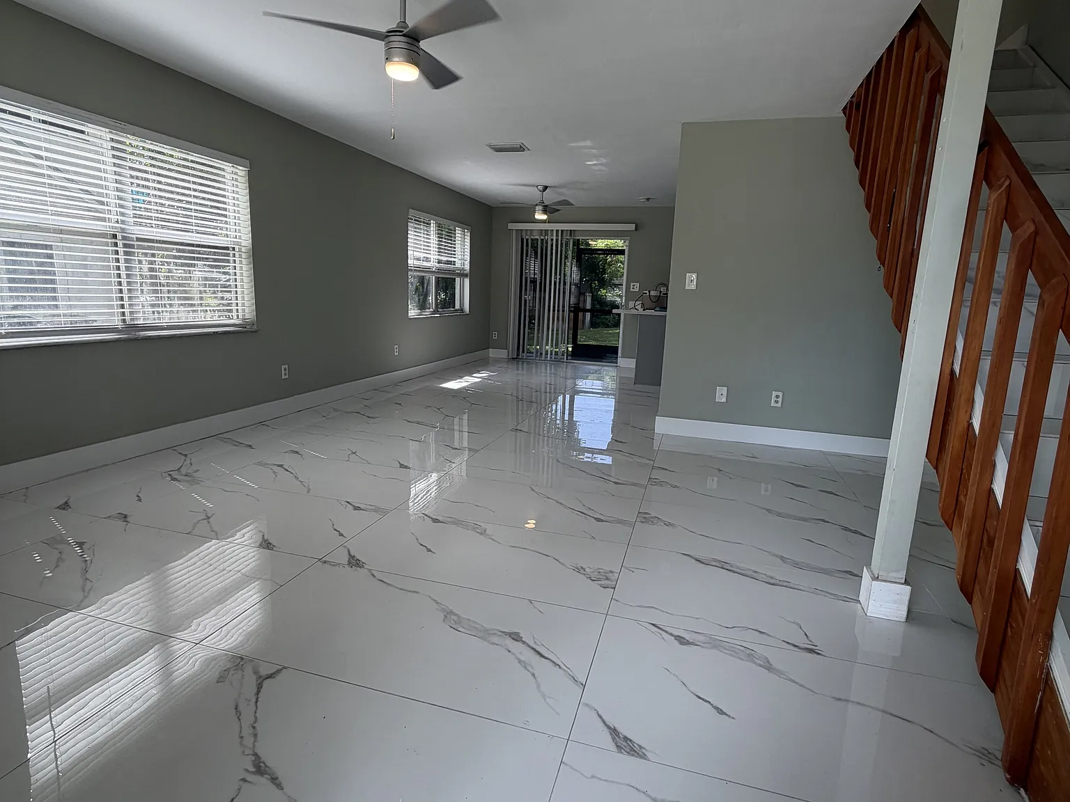 10282 Carolina St — Photo 3