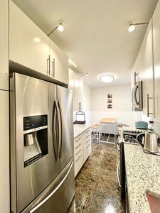 701 Gerald Ct APT 4E, Brooklyn, NY, 11235