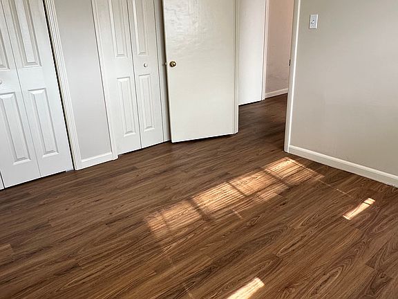 5th image of 668 Linwood Ave NE #8