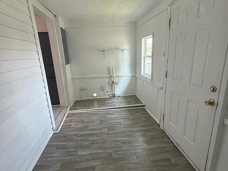 614 Calhoun St — Photo 6