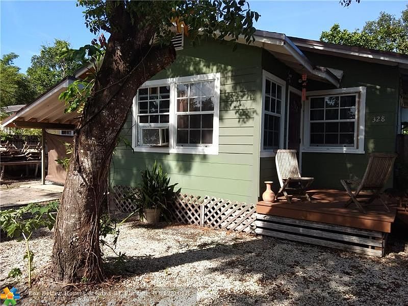 1st image of 328 SW 12th Ave