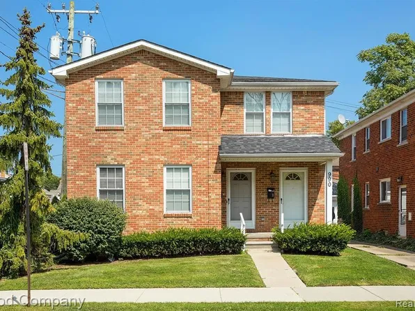 990 Beaconsfield Ave APT 2, Grosse Pointe, MI 48230
