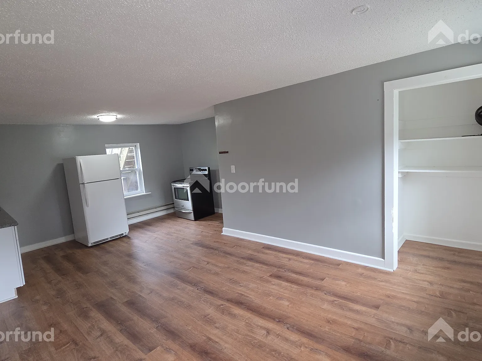 2 bed, 650 sqft, $1,350 — Photo 1
