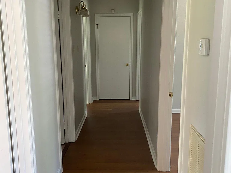 3044 Oakcrest Dr — Photo 10