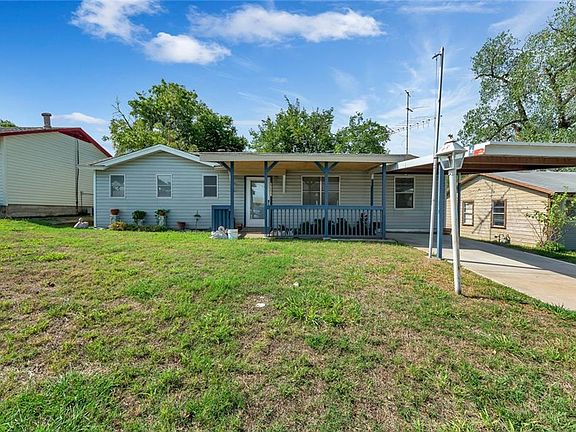 3rd image of 8605 Quebec Dr