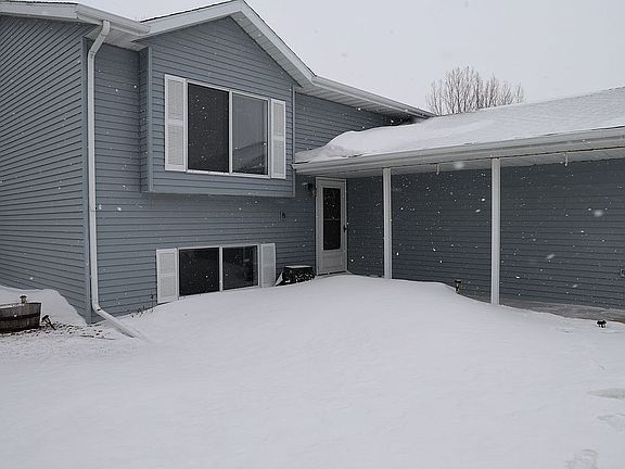 3rd image of 2606 29th Ave S