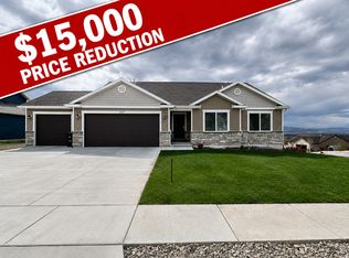437 N 800 E, Hyde Park, UT 84318