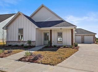 813 Long Leaf Cir, Brandon, MS 39042