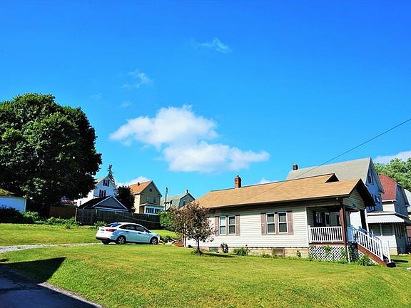 2nd image of 207 Cottage Hill Ave