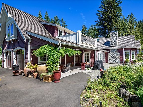 2nd image of 7679 Victor Ln