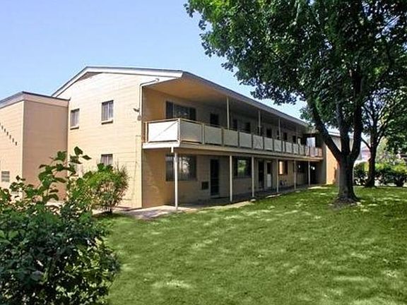 2nd image of 90 Norwood Ave APT 9