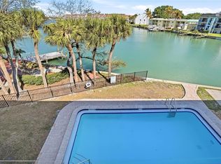 11901 Lagoon Ln APT 303, Treasure Island, FL 33706