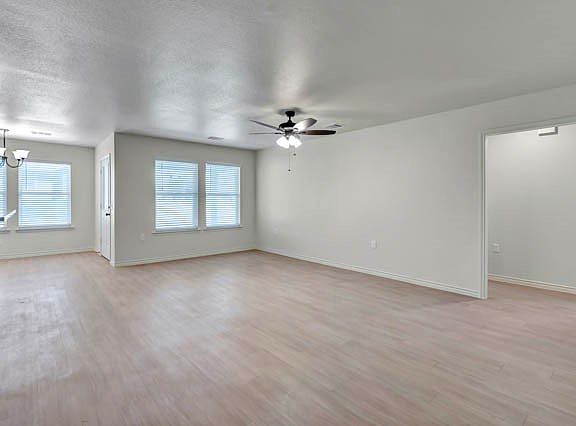 4th image of 4036 Tarpon Springs Dr