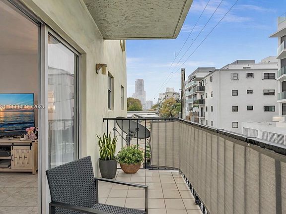 5th image of 1236 Alton Rd APT 304