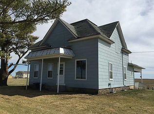 2766 56th Street Dr, Vinton, IA 52349