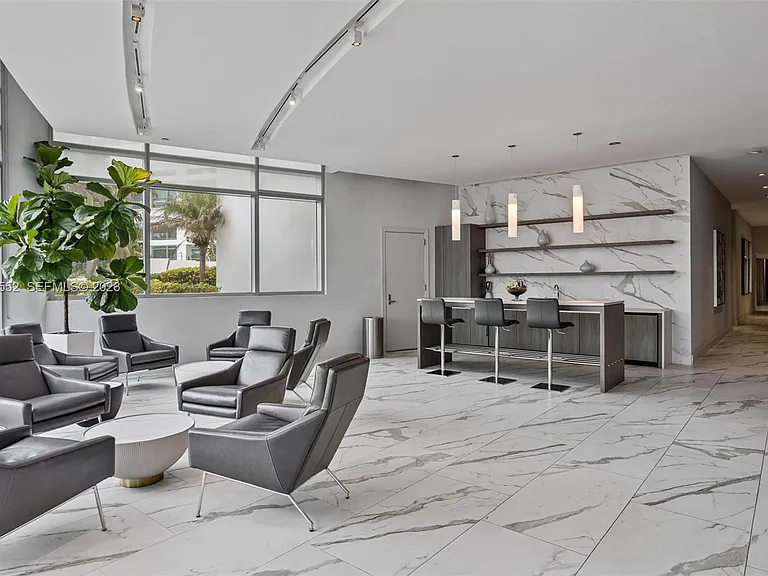 3535 S Ocean Dr #1703 — Photo 24