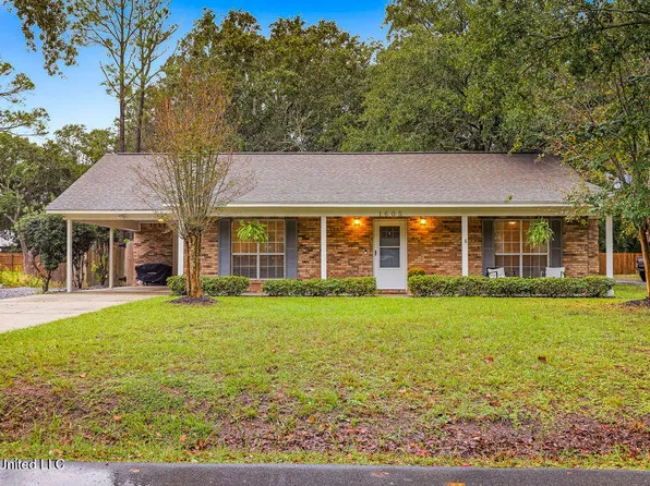 1605 S 7th St, Ocean Springs, MS 39564