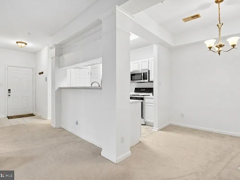 46588 Drysdale Ter #201 — Photo 15