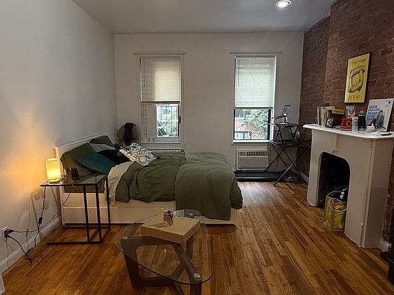 2nd image of 348 E 89th St APT 3E