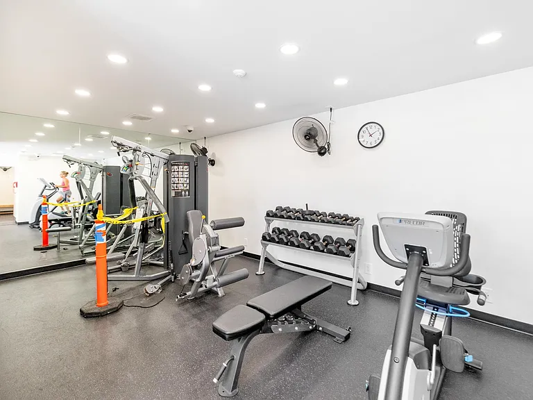 1717 Ala Wai Blvd #1004 — Photo 24