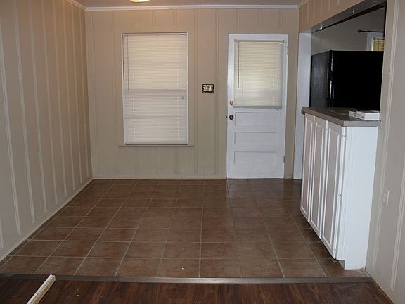 5th image of 310 McNee Dr