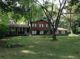 2633 Geyerwood Ct, Grove City, OH