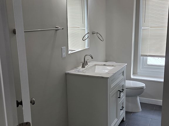 4th image of 702 Castalia St #702A