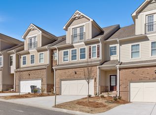 2285 Manor Pointe Dr, Cumming, GA 30041