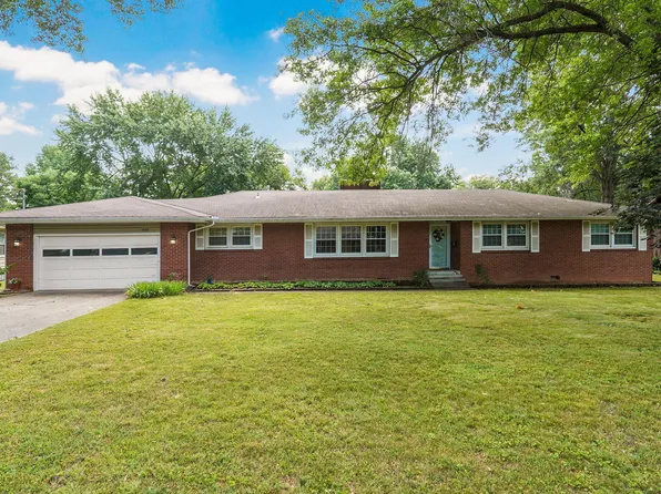 1938 S Glencrest Drive, Springfield, MO 65804