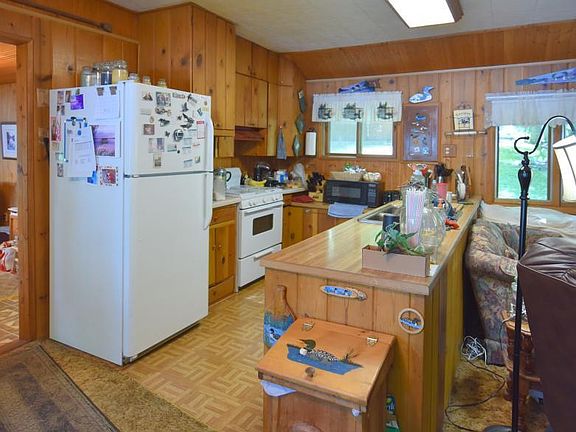 2nd image of 48471 197th Ave