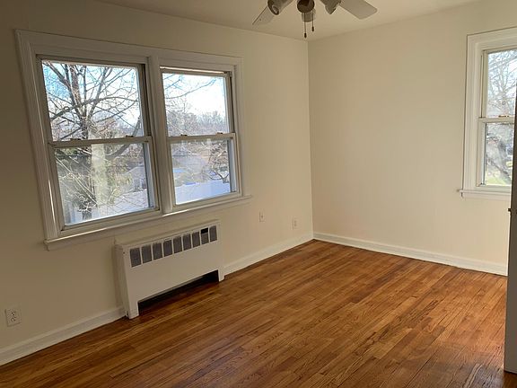 4th image of 65 Chestnut St #2