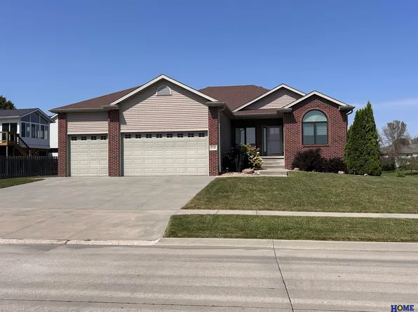 3430 Grainger Pkwy, Lincoln, NE 68516