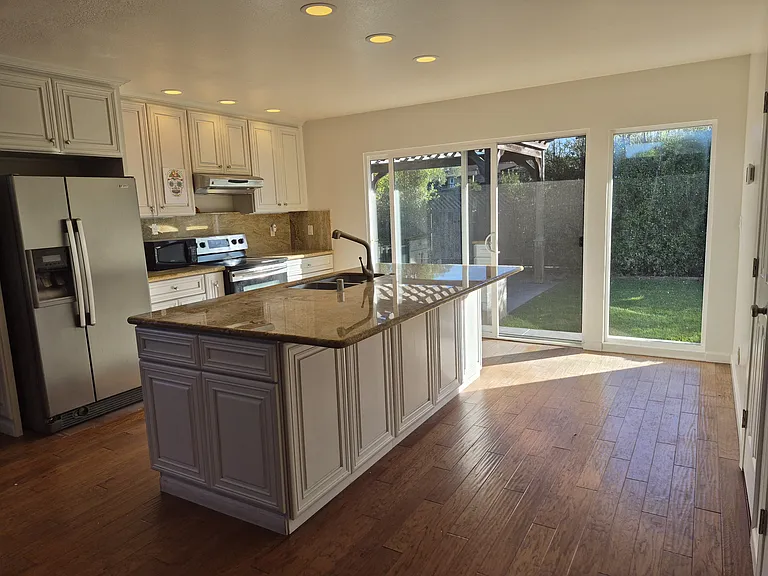 109 Corinne Ave — Photo 4