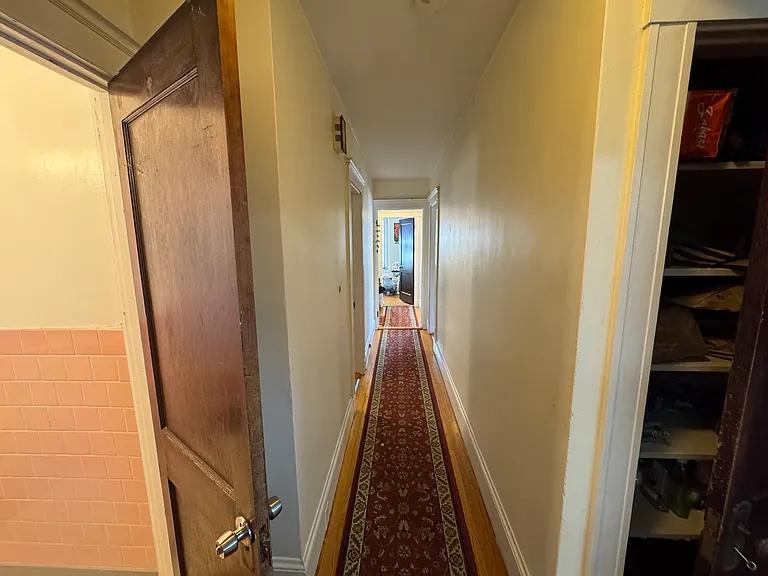 8 Mapleton St — Photo 12