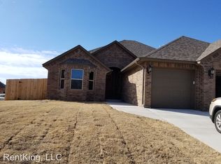 3220 Wood Valley Rd, Norman, OK 73071