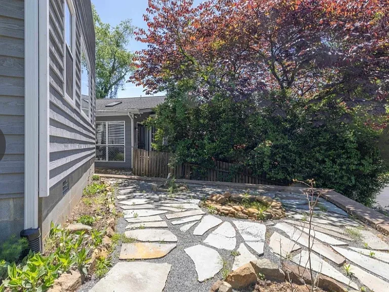 119 Westwood Cir — Photo 22