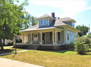 305 E Avenue B, Hutchinson, KS 67501