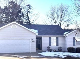 803 Warrior Ridge Ct, Warrenton, MO 63383