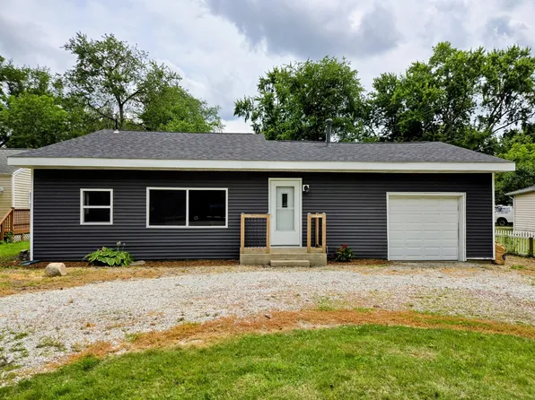 2601 W John St, Champaign, IL 61821